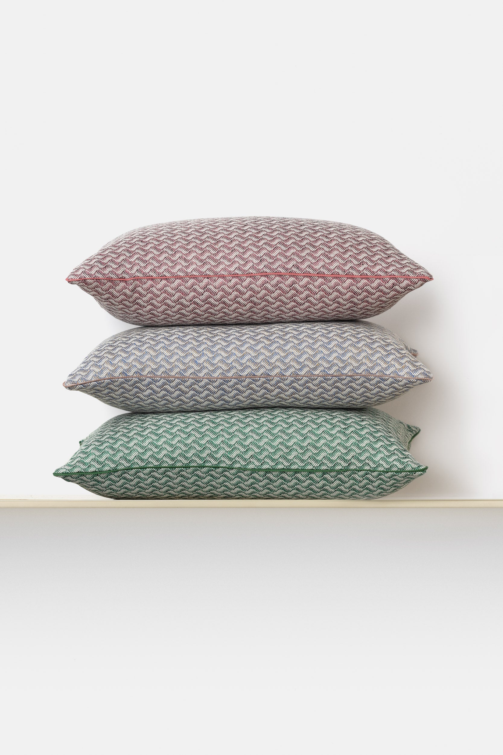 "Nami 1" rectangular cushion cover in Malachite