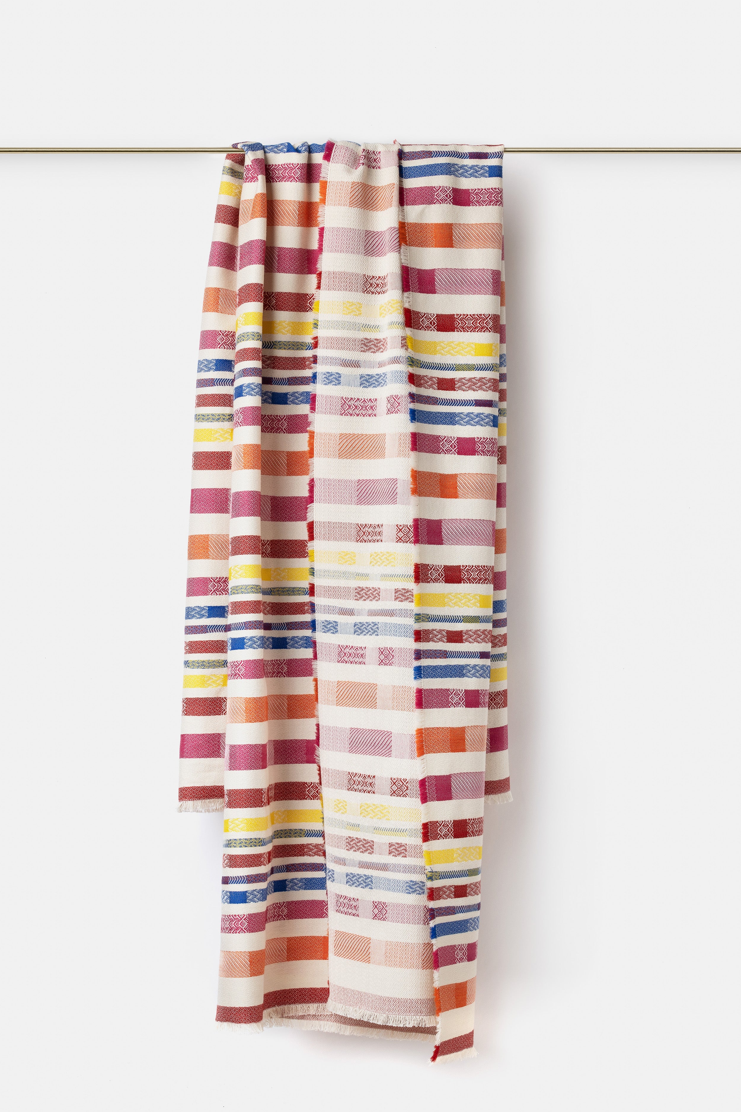"Aurea Aspen" wool throw in Multicolor