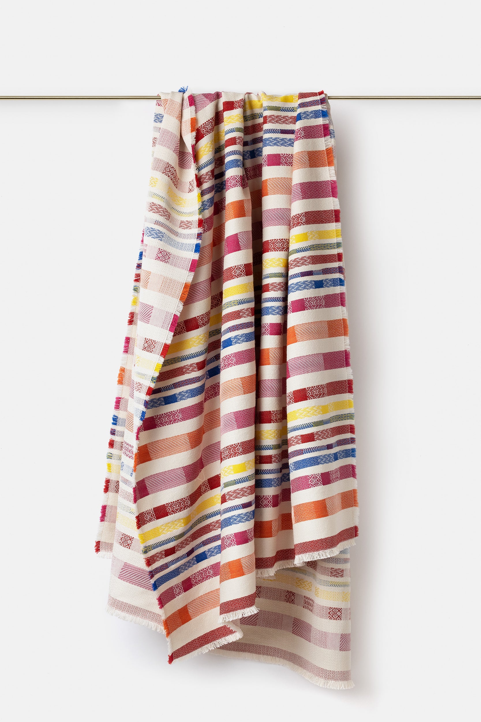 "Aurea Aspen" wool throw in Multicolor