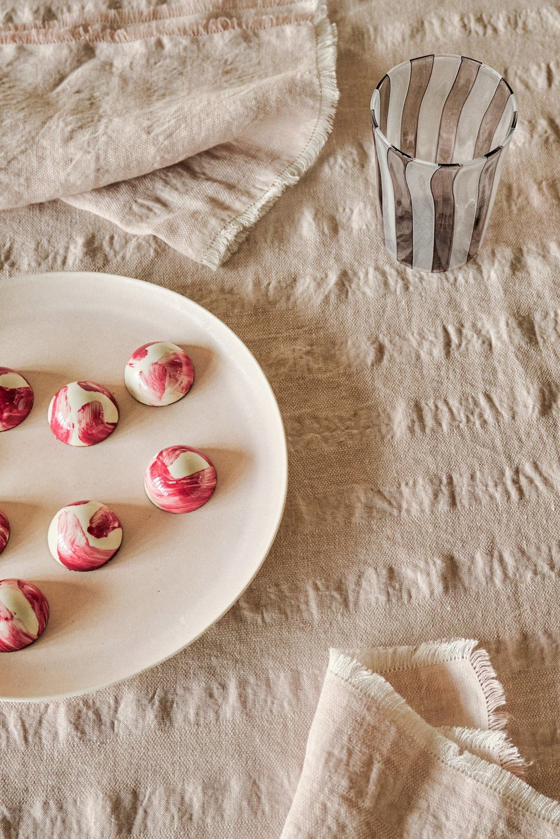 "Flora" napkin in Tea Rose