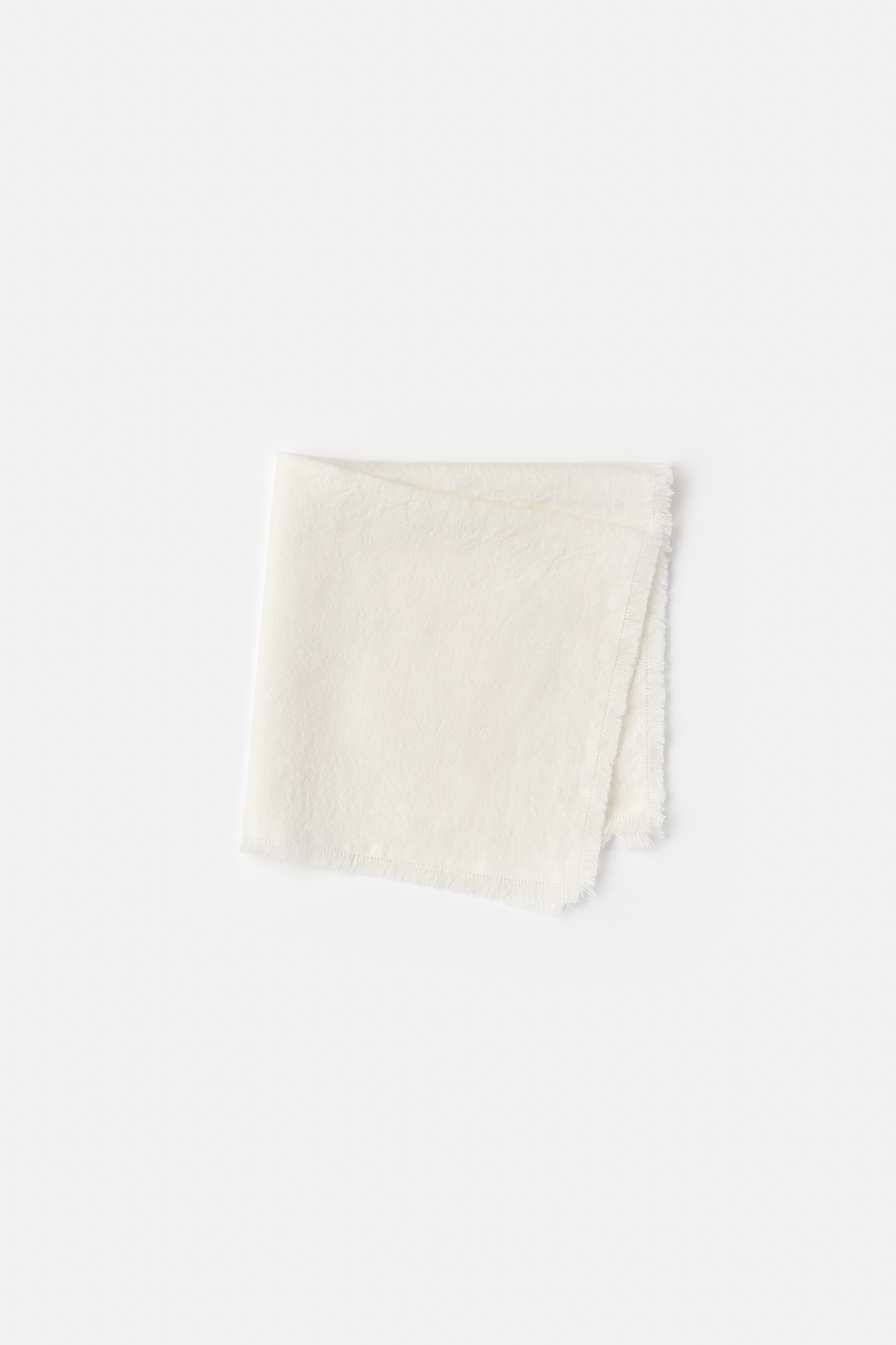 "Galia" napkin in White 1/4
