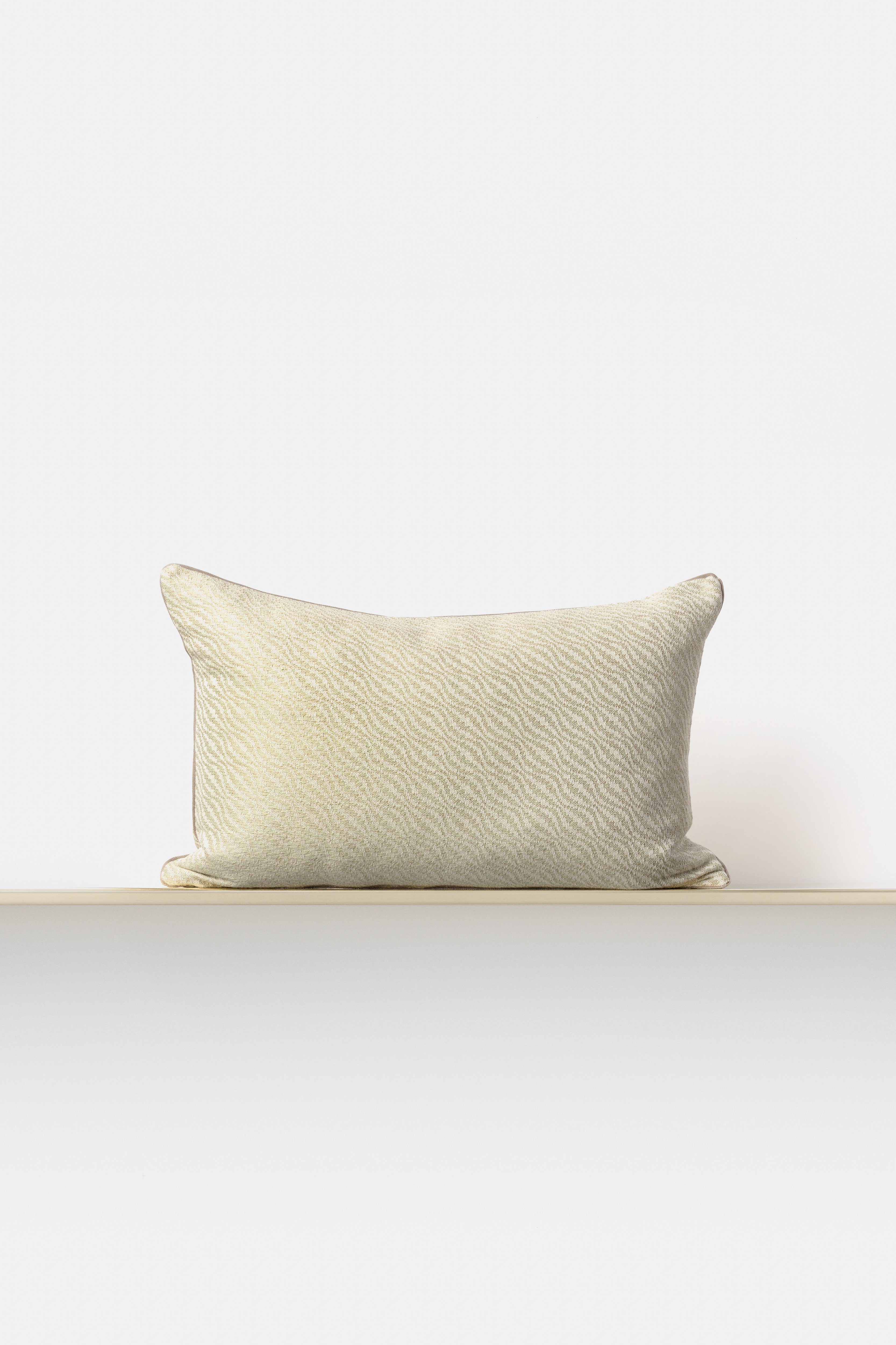 "Lale 11" rectangular cushion cover in Zenzero