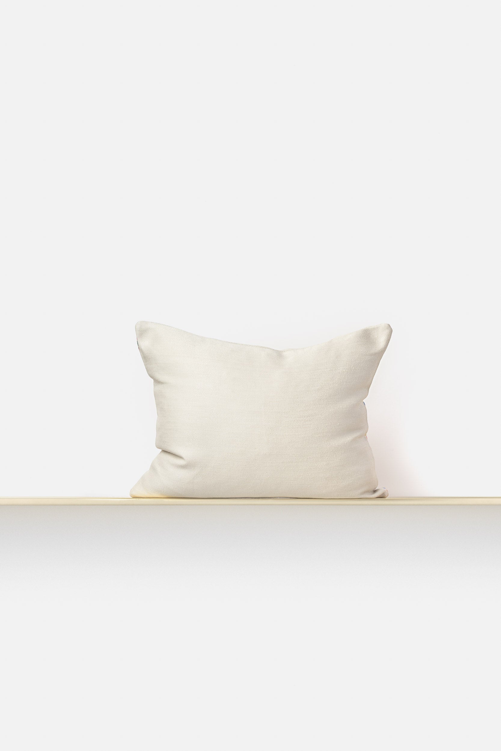 "Riga Gea" mini cushion