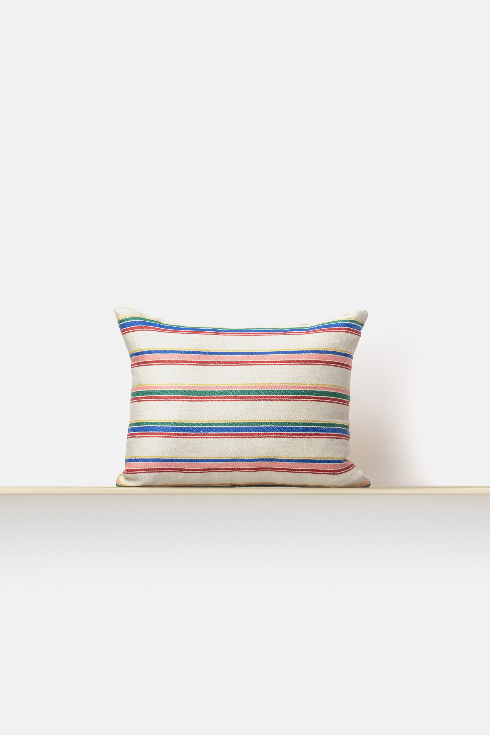 "Riga Gea" mini cushion