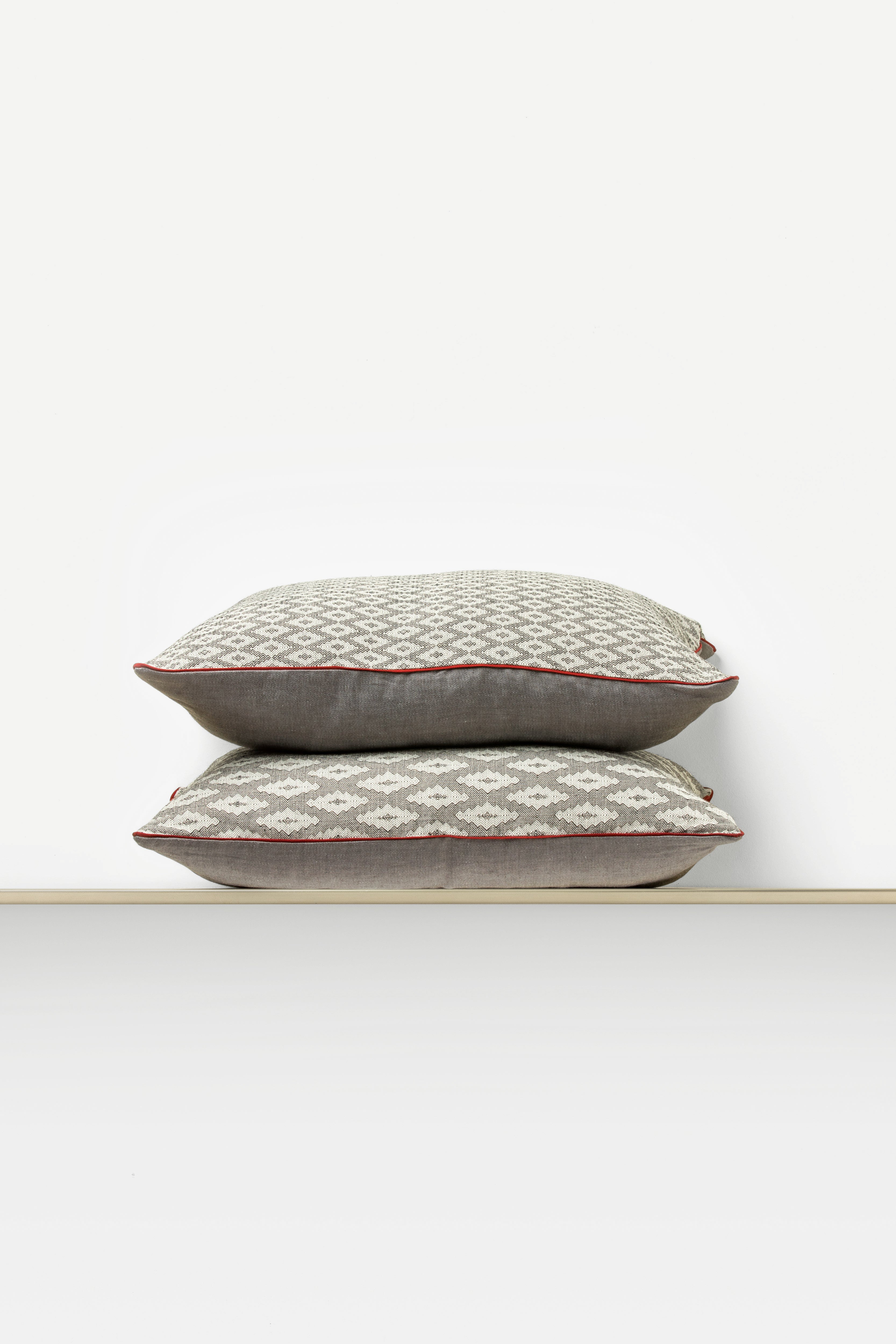 "F10" giant rectangular cushion cover