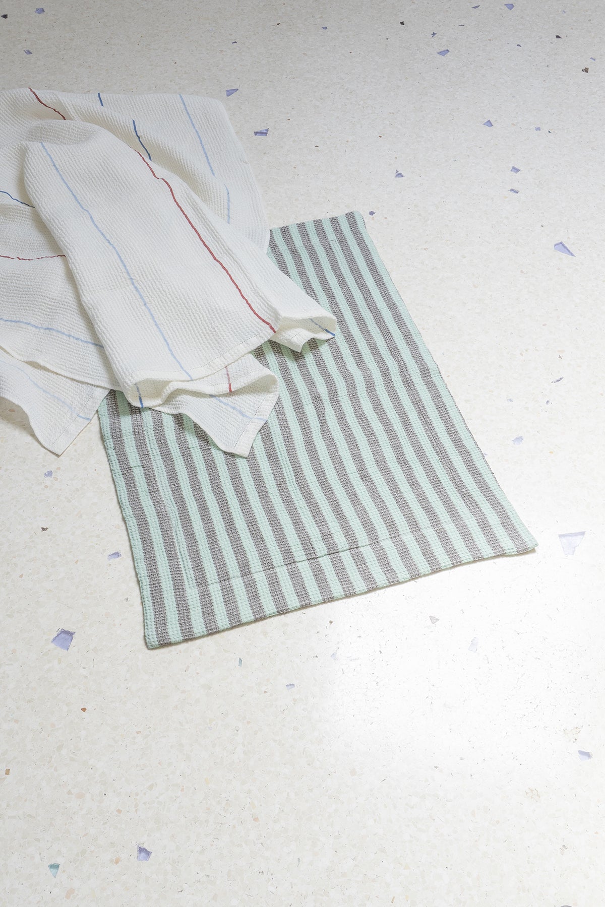 "Montecatini" bath mat in Acquamarina / Brown