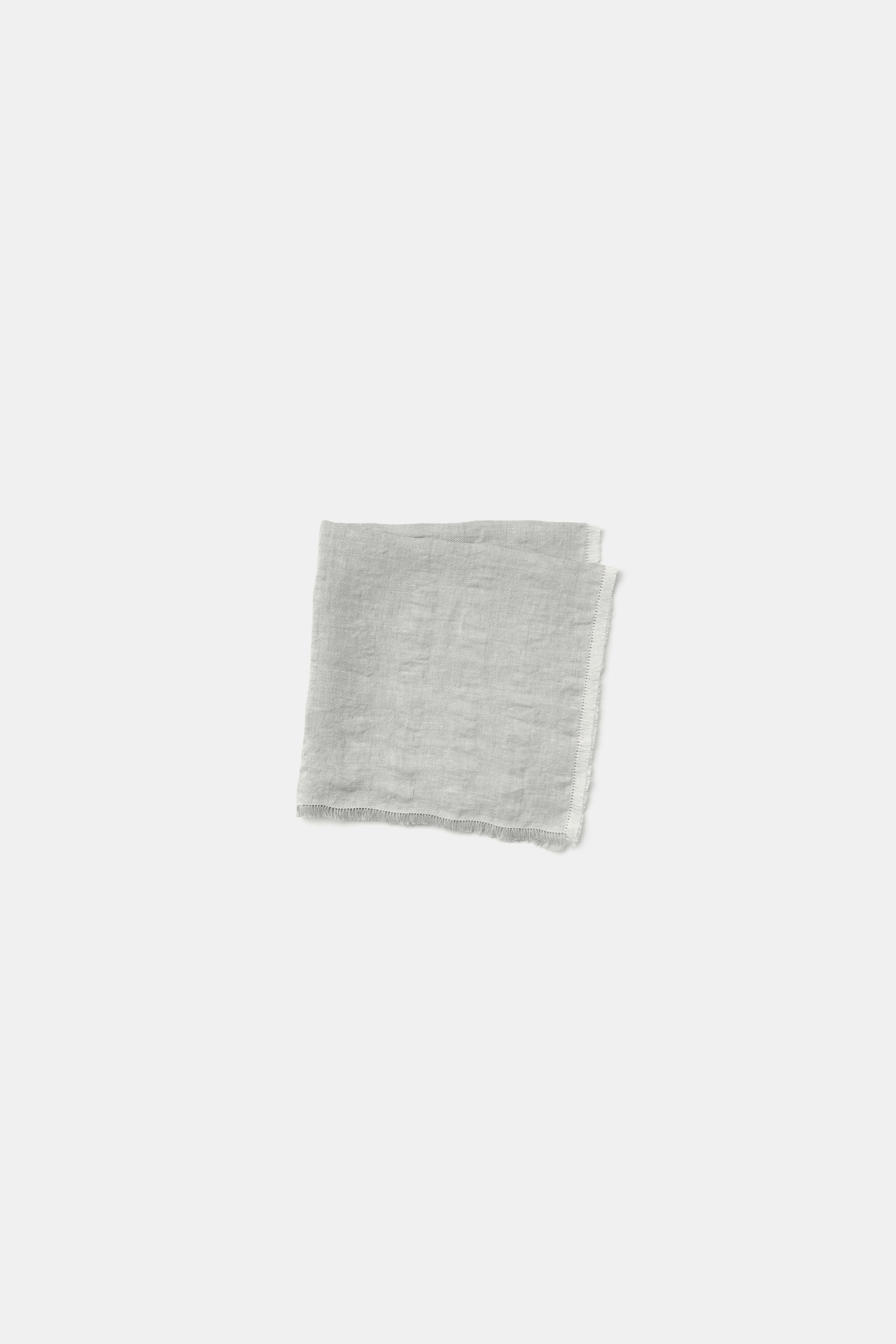 "Flora" napkin in Aria