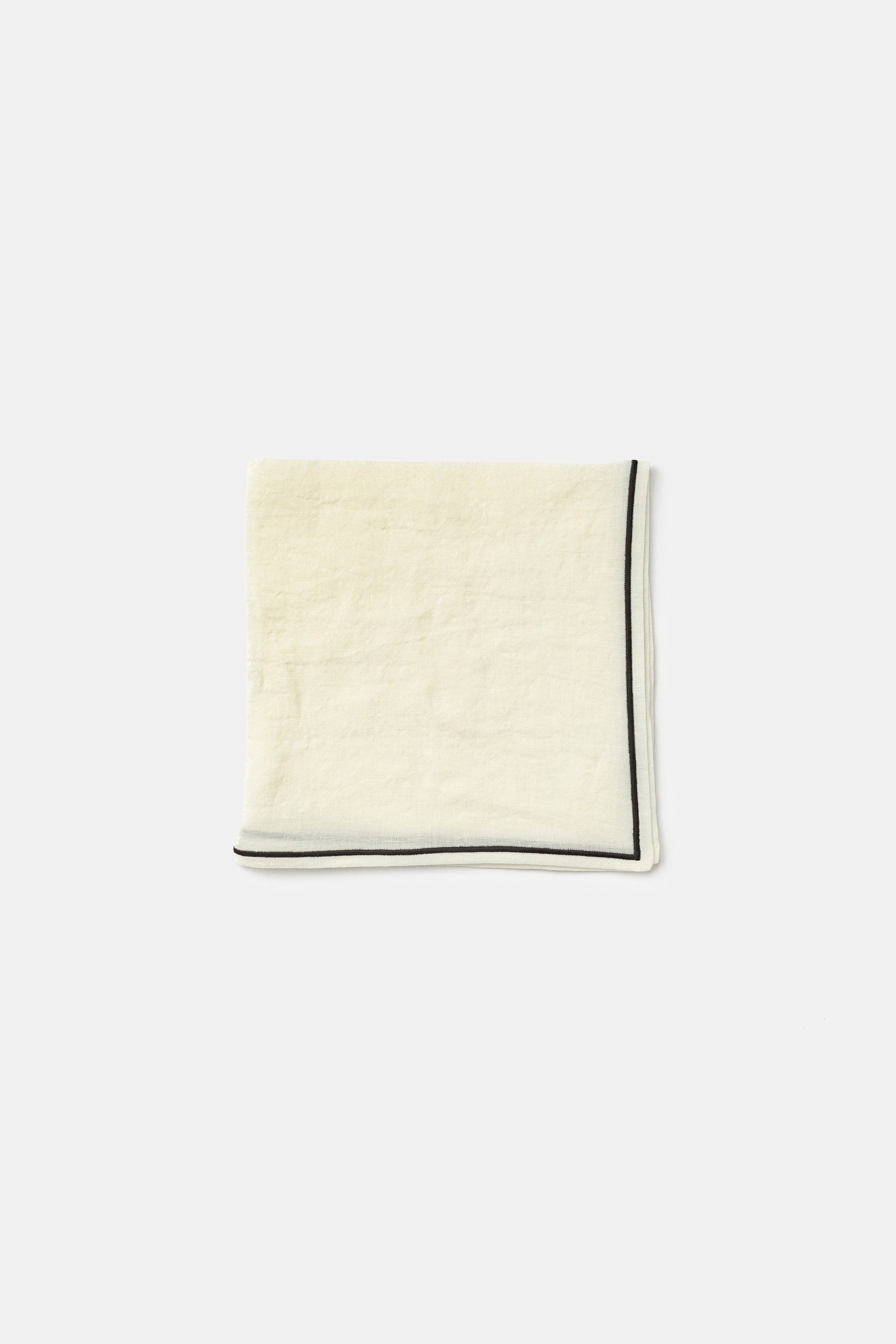 "Lido" napkin in White / Black