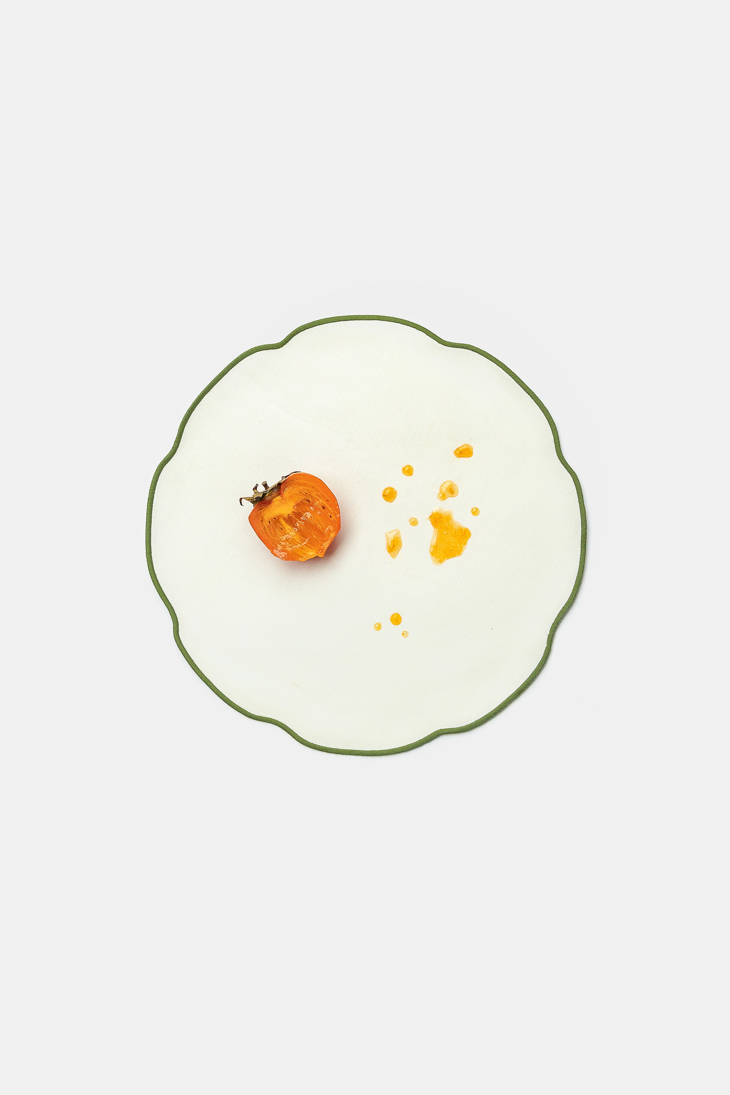 "Nura" placemat in White / Prato Green
