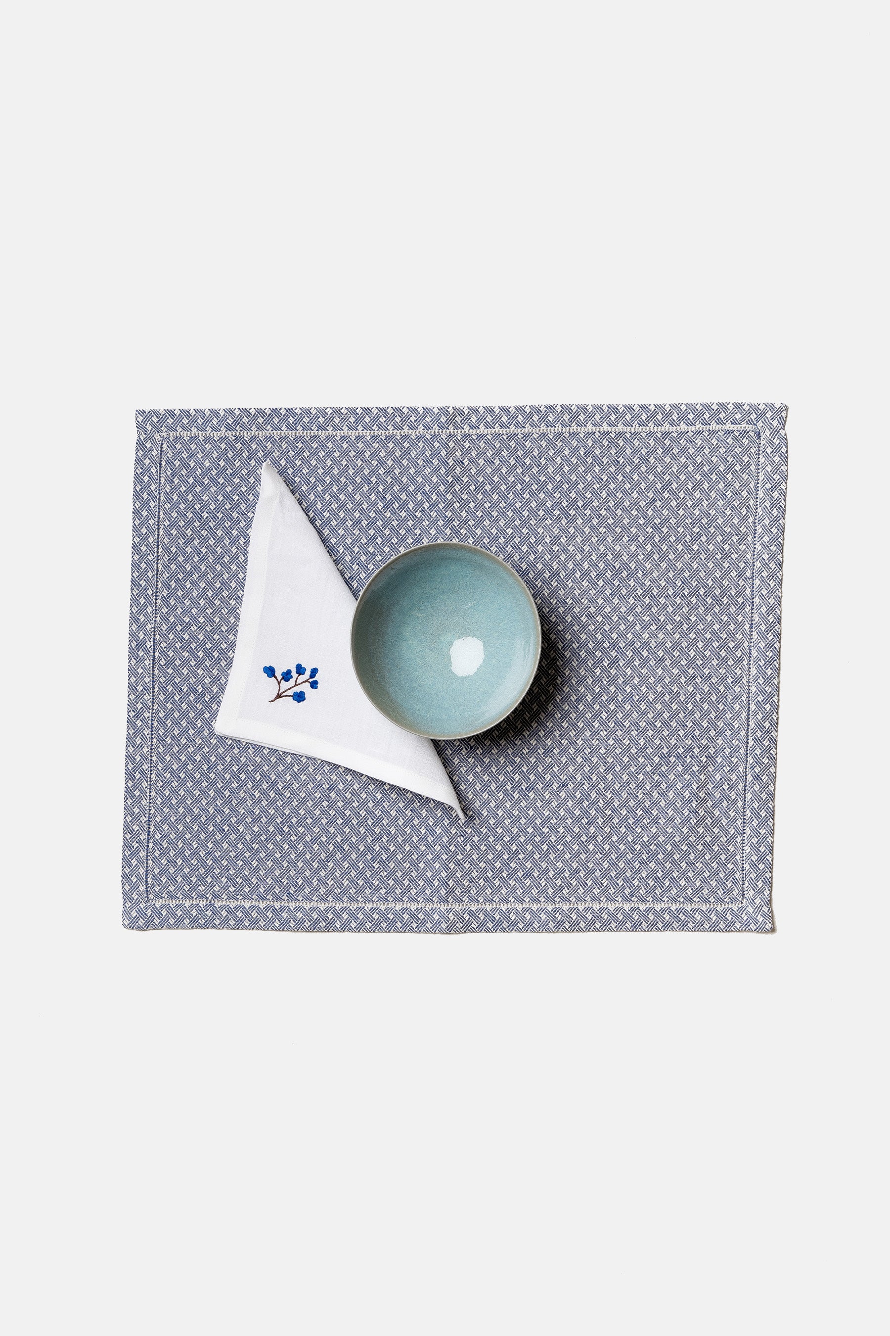 "F15 Shibusa" placemat in Blu Scuro