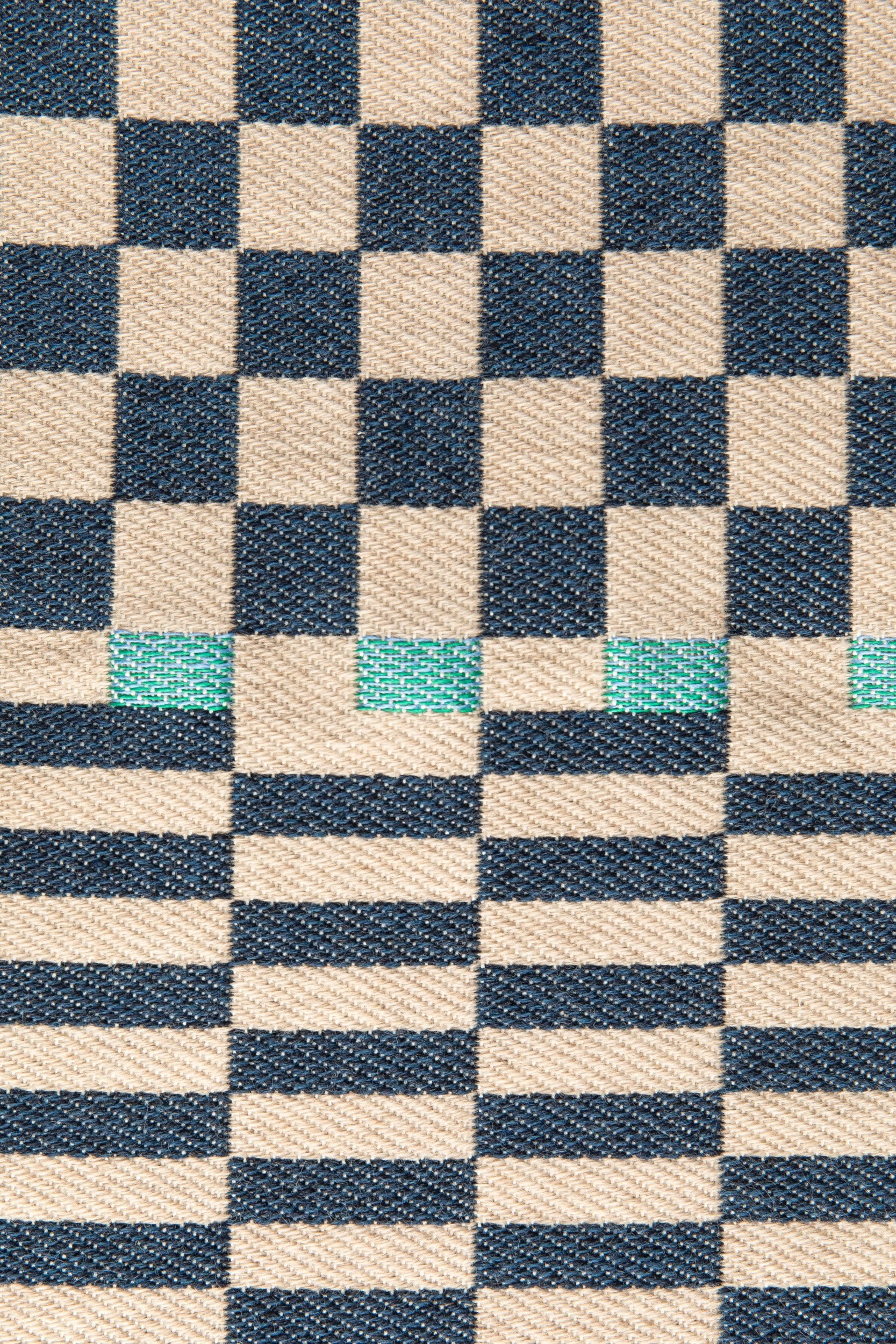 "Nepal" cashmere throw in Corsaro Blue