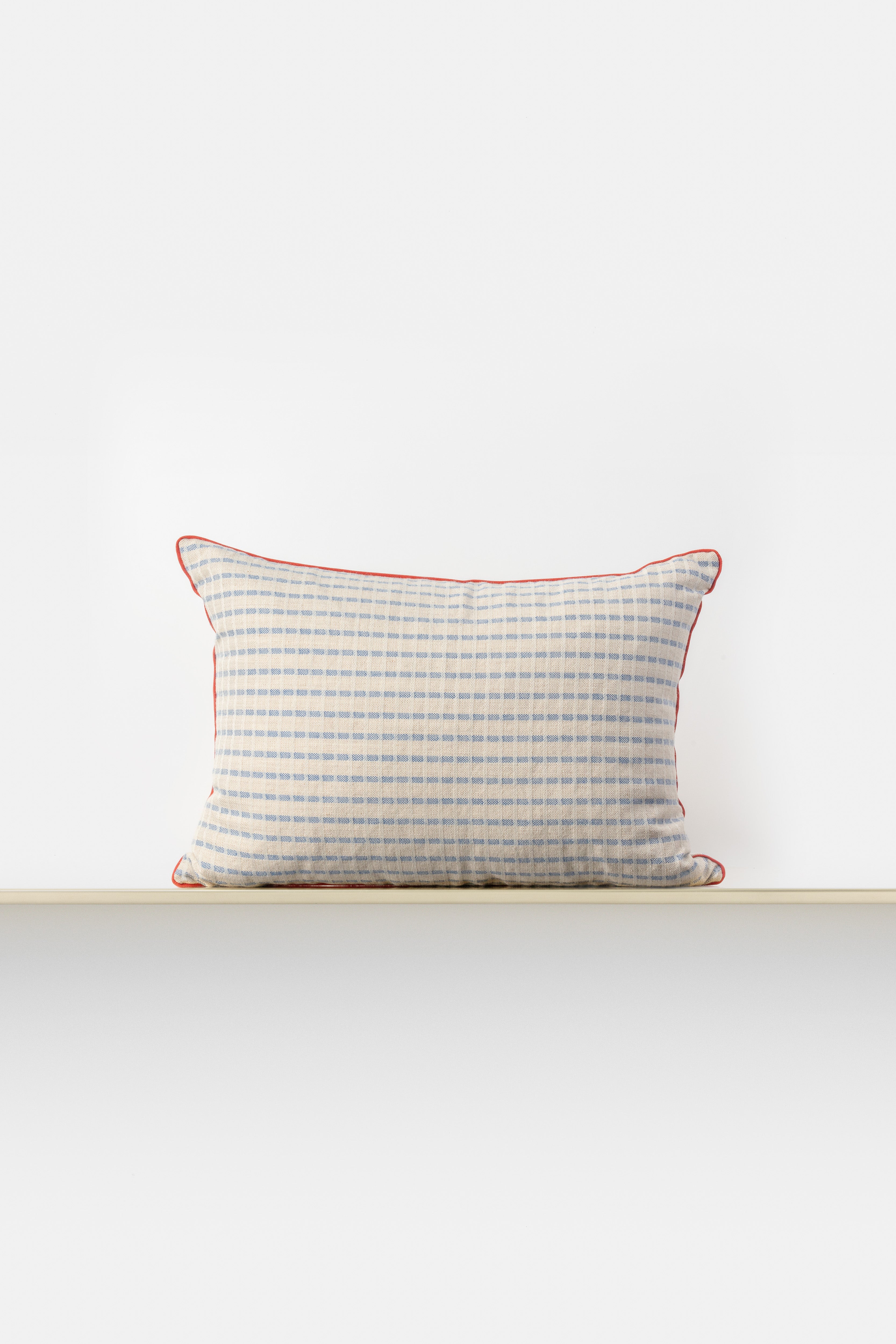 "F58" rectangular cushion cover in Beige / Royal Blue