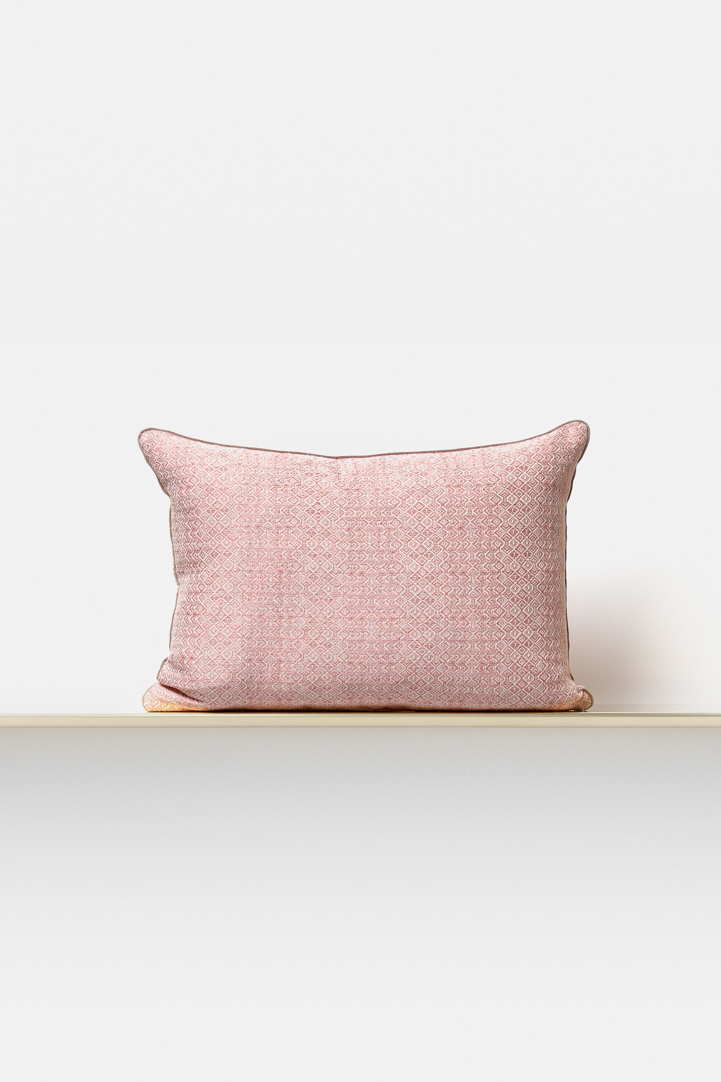 "Intreccio" rectangular cushion cover in India Pink