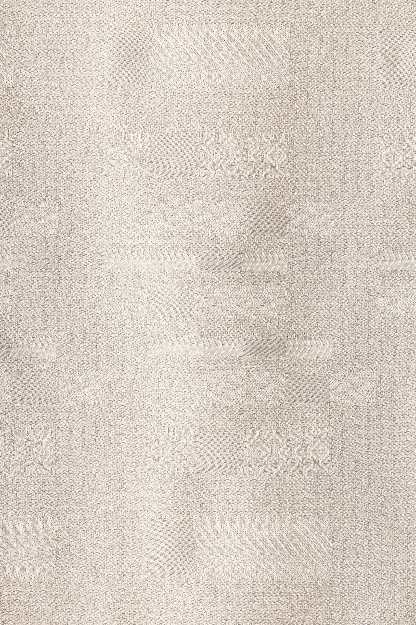 "Aurea" throw in Silk White