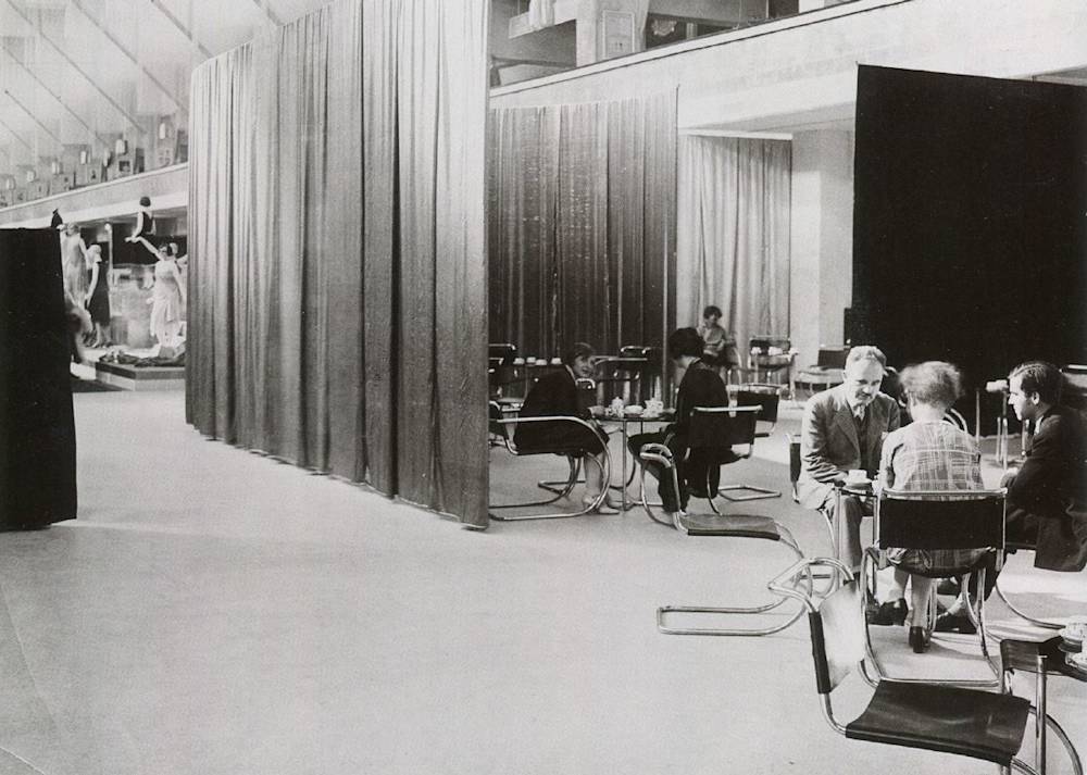chiarastella_cattana_journal_Velvet_and_Silk_Cafe__1927_III