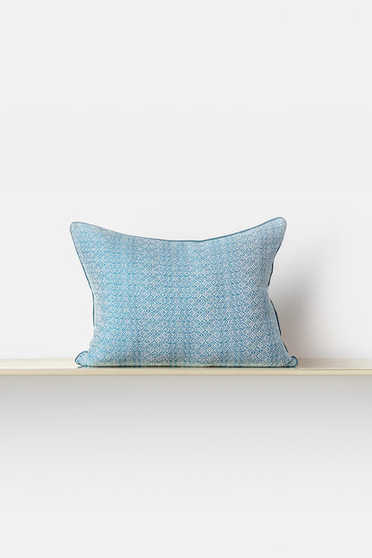 "Intreccio" throw cushion in Teal