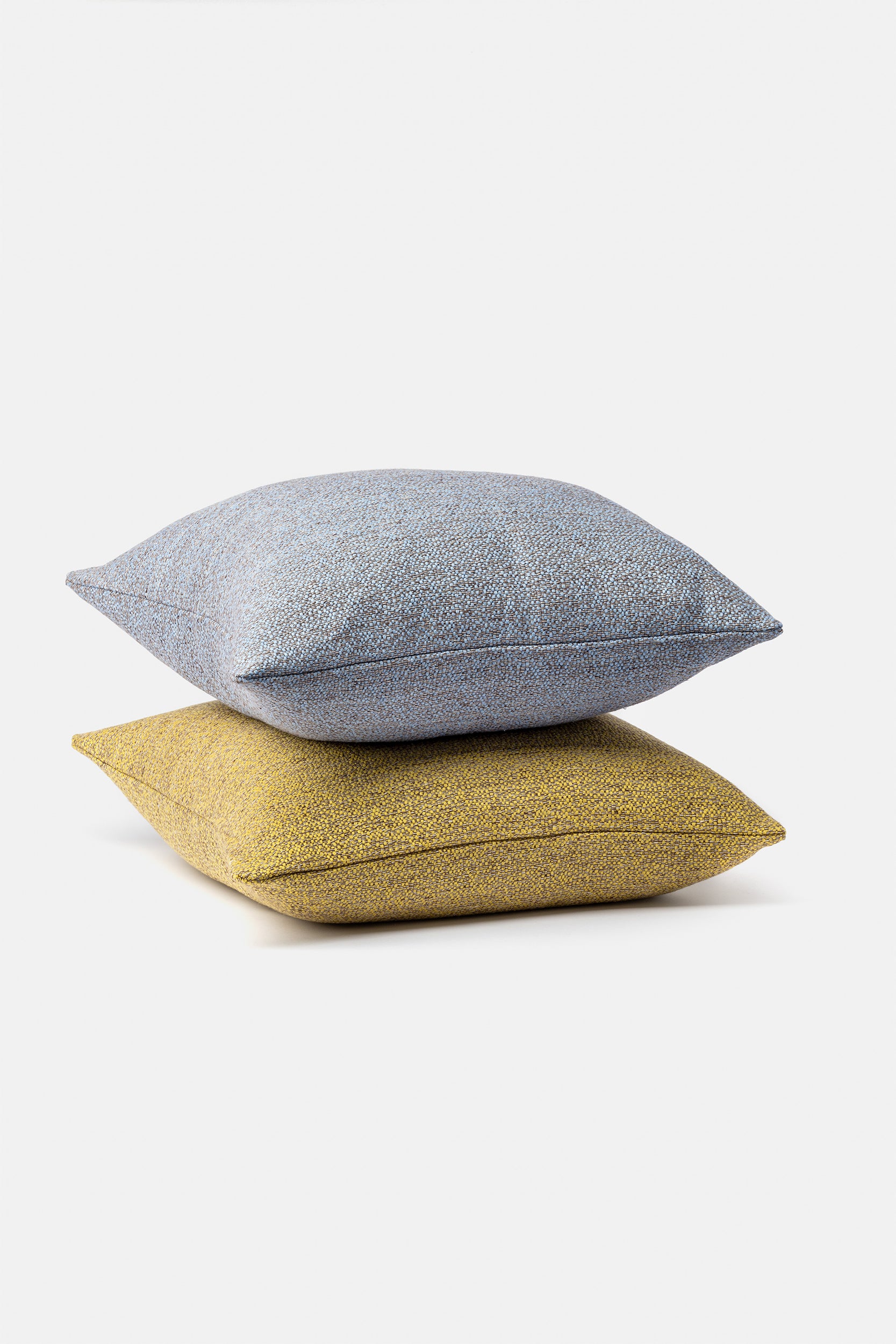 "Catenella" square cushion cover in Giallo Citrino