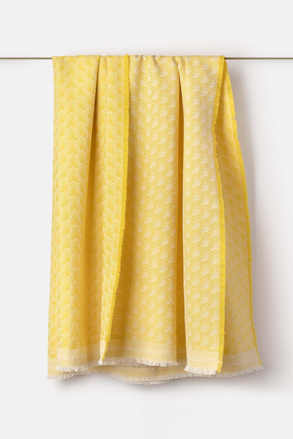 "F28" throw in Citron