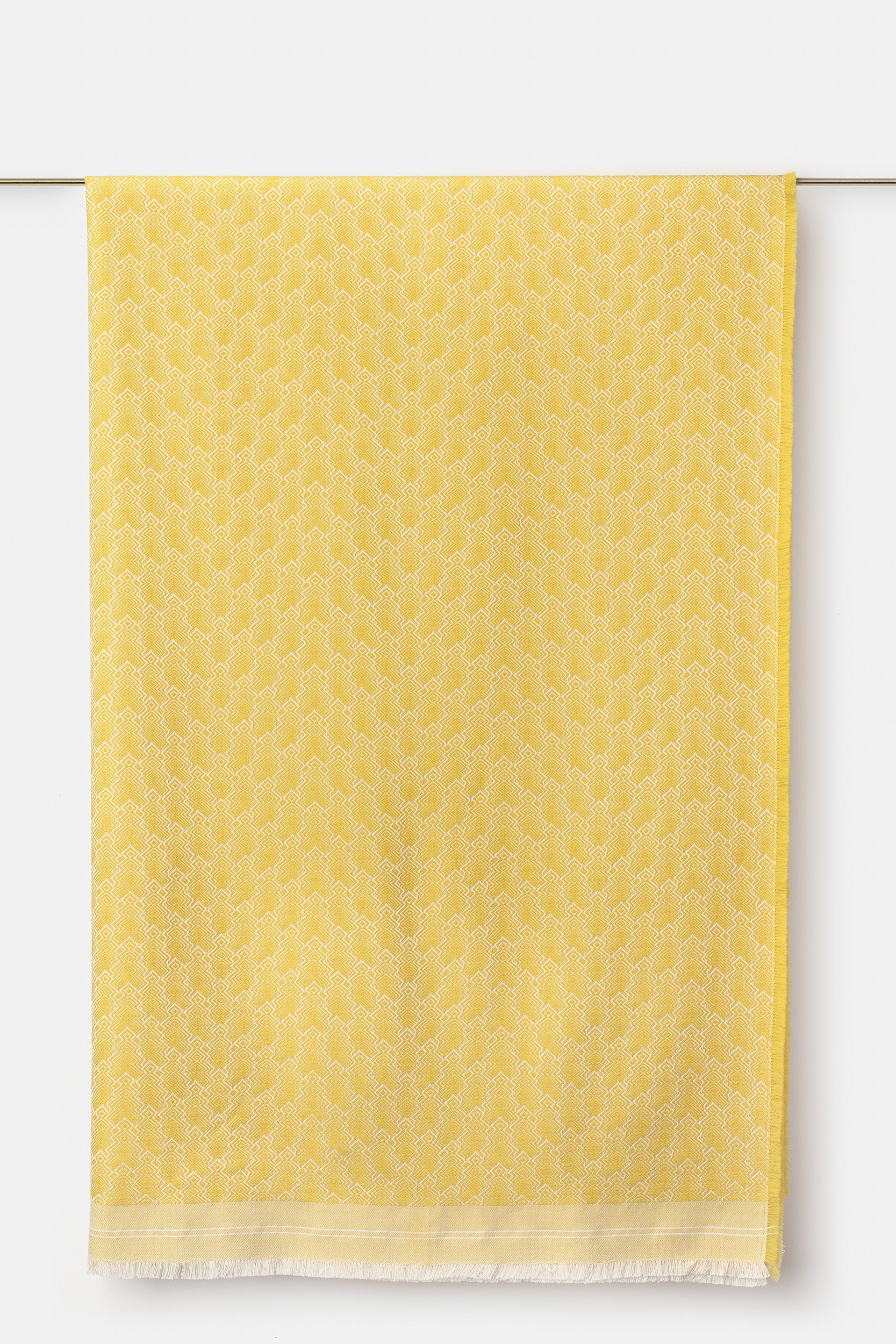 "F28" throw in Citron