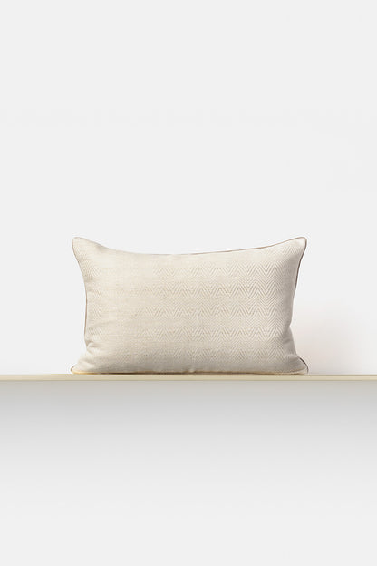 "Fiamma" cushion in Uovo