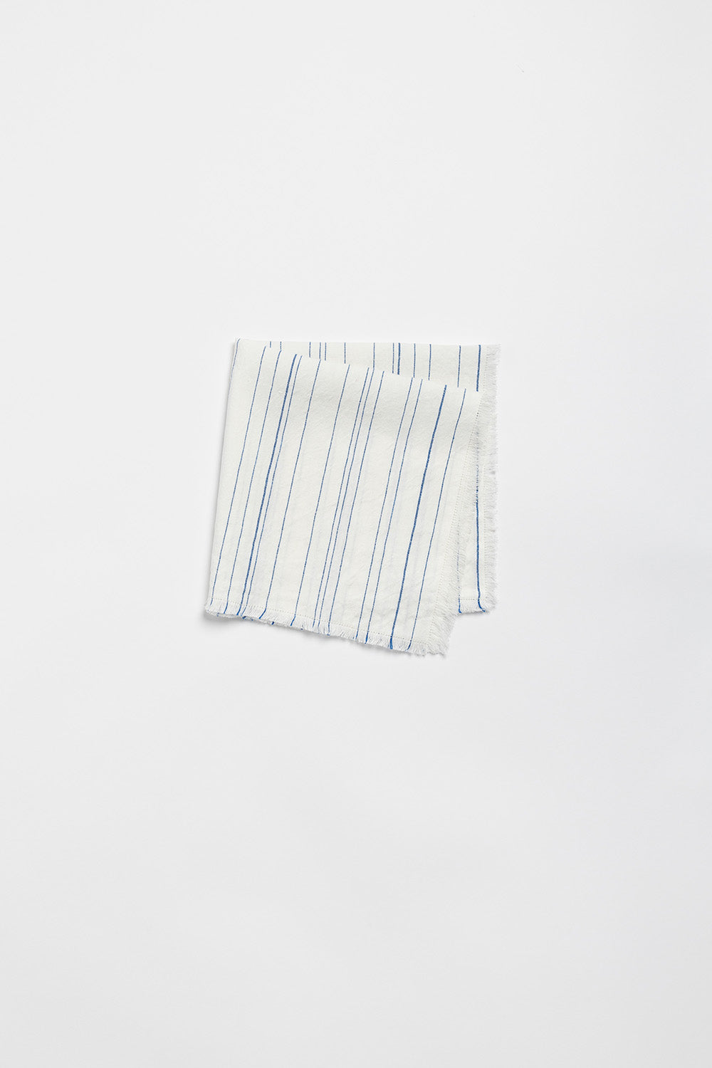 "Greta" napkin in White / Cobalto