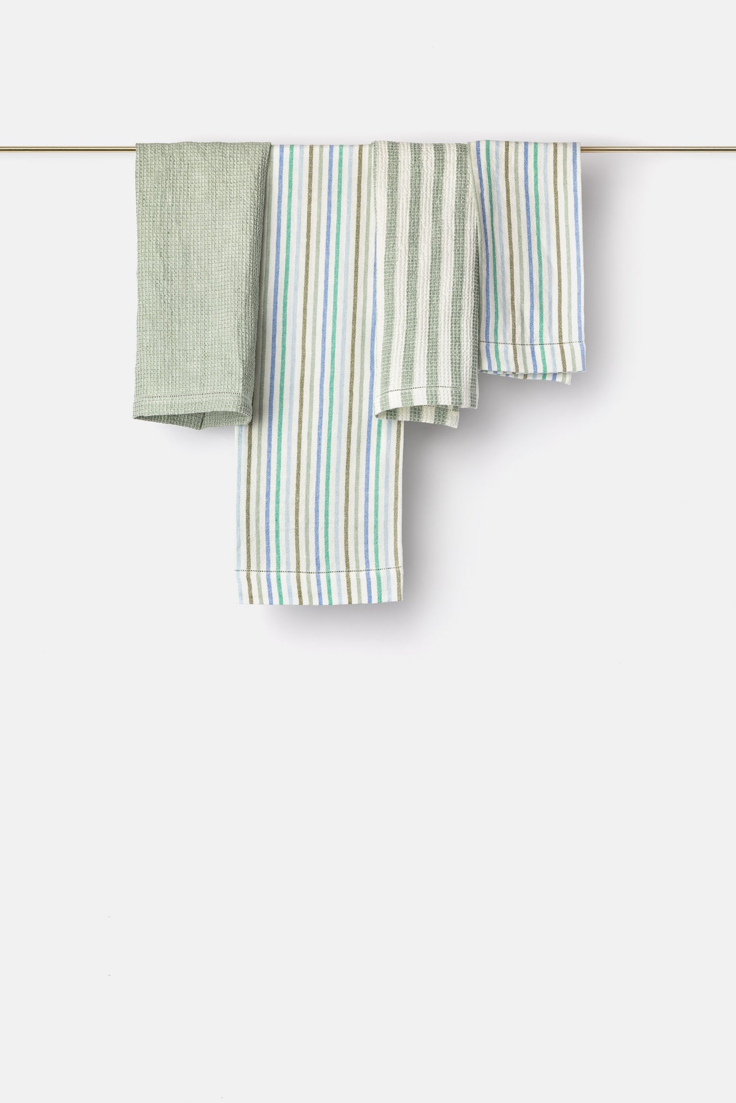 "Elettra" towels in Acqua