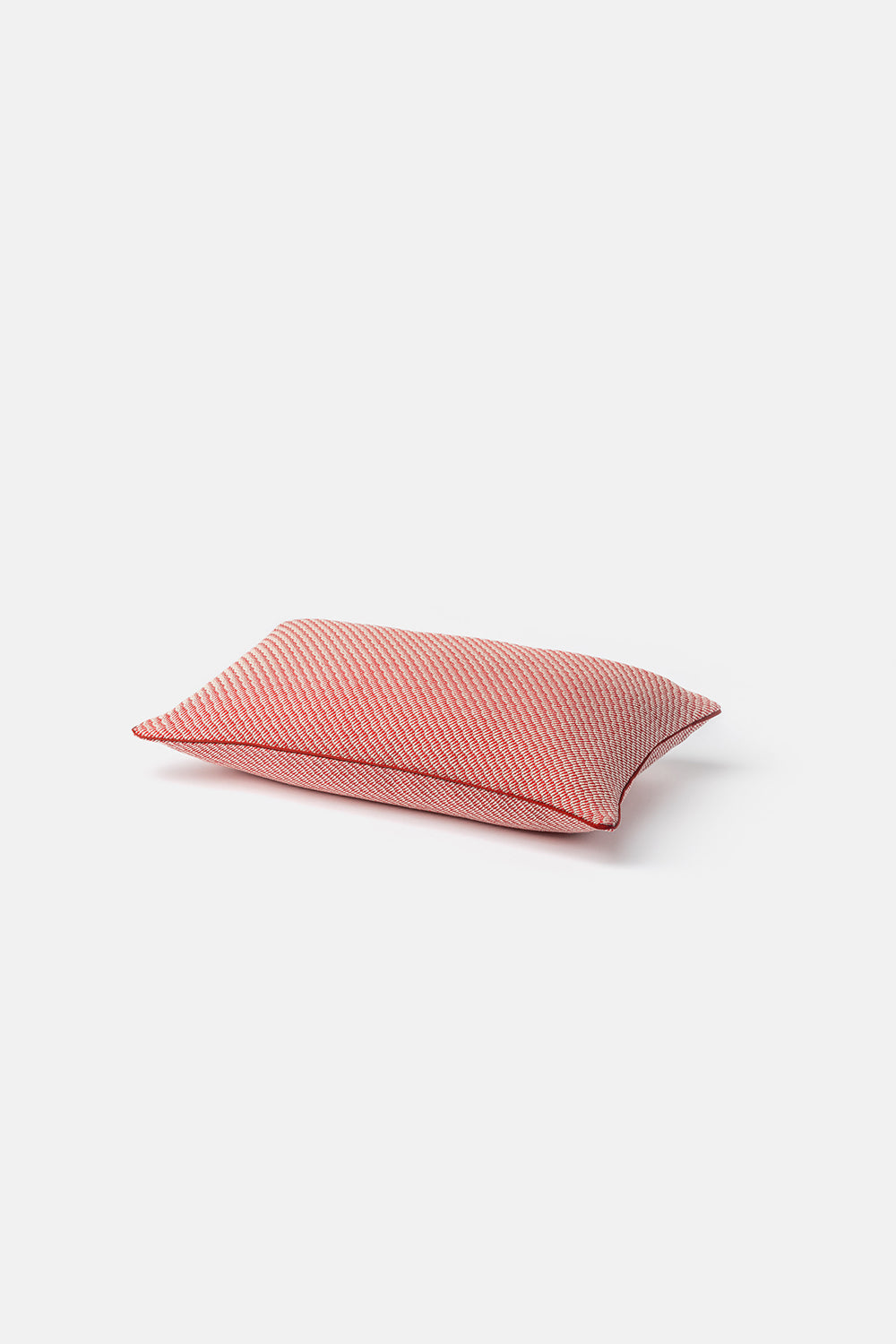 "Tide 12" cushion in Porpora