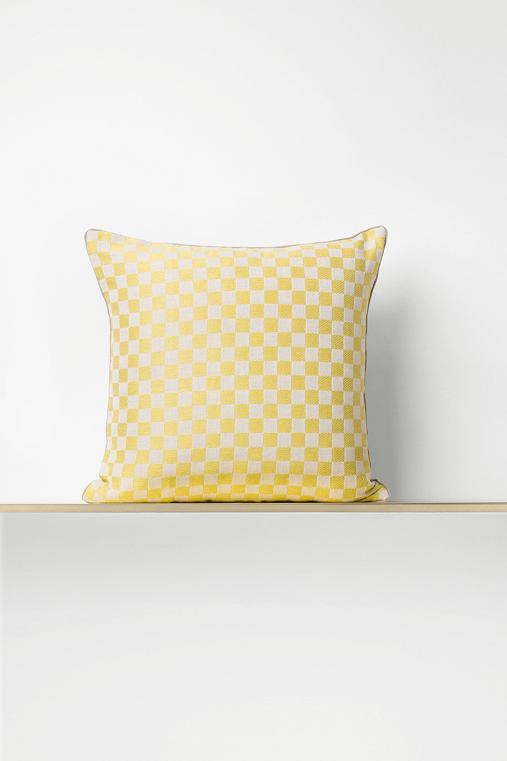 "Maba" square cushion in Mango