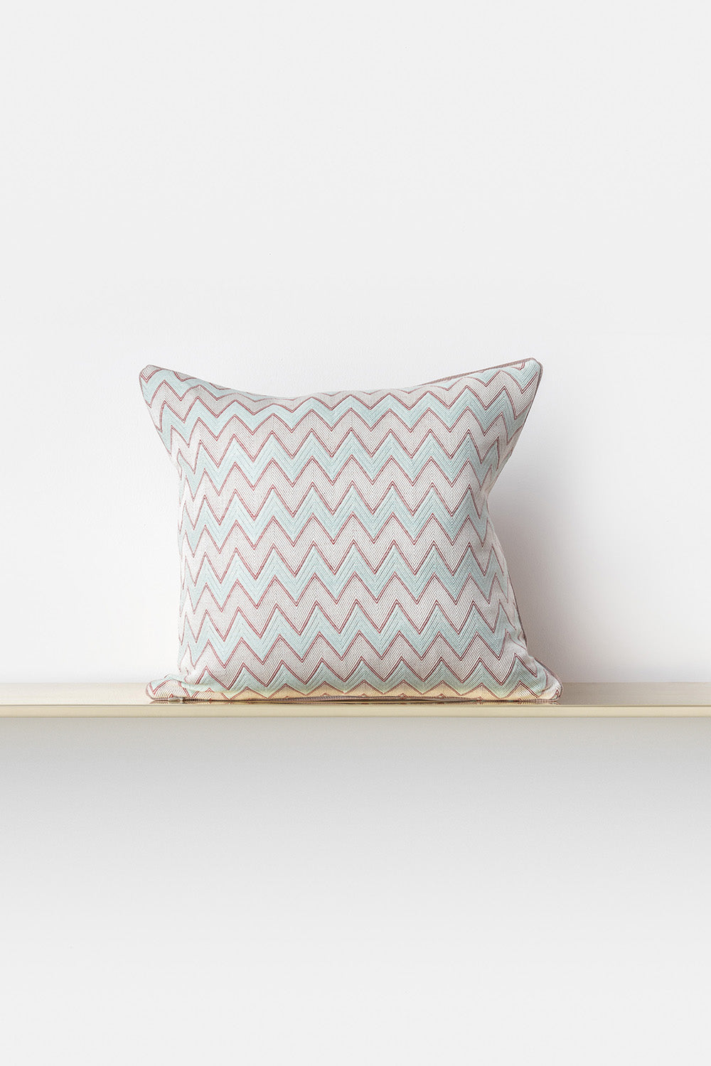 "Zig zag" cushion in Vino / Acquamarina