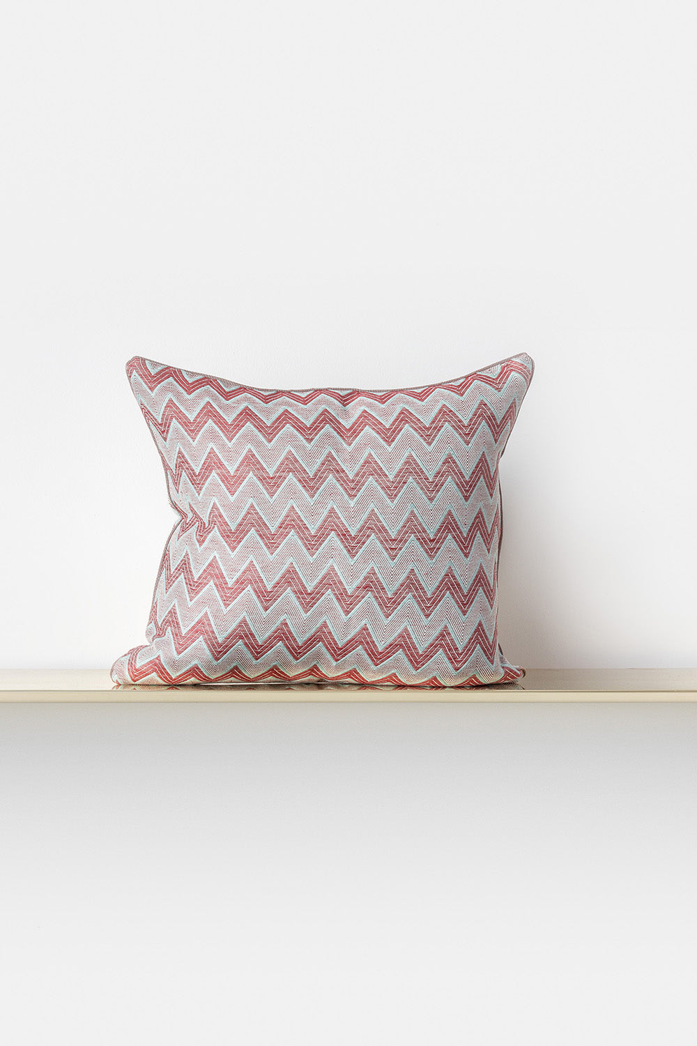 "Zig zag" cushion in Vino / Acquamarina