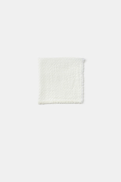 "Goccia" napkin in Optical White