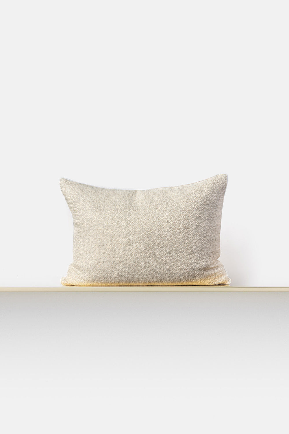 "Intreccio" throw cushion in Travertino