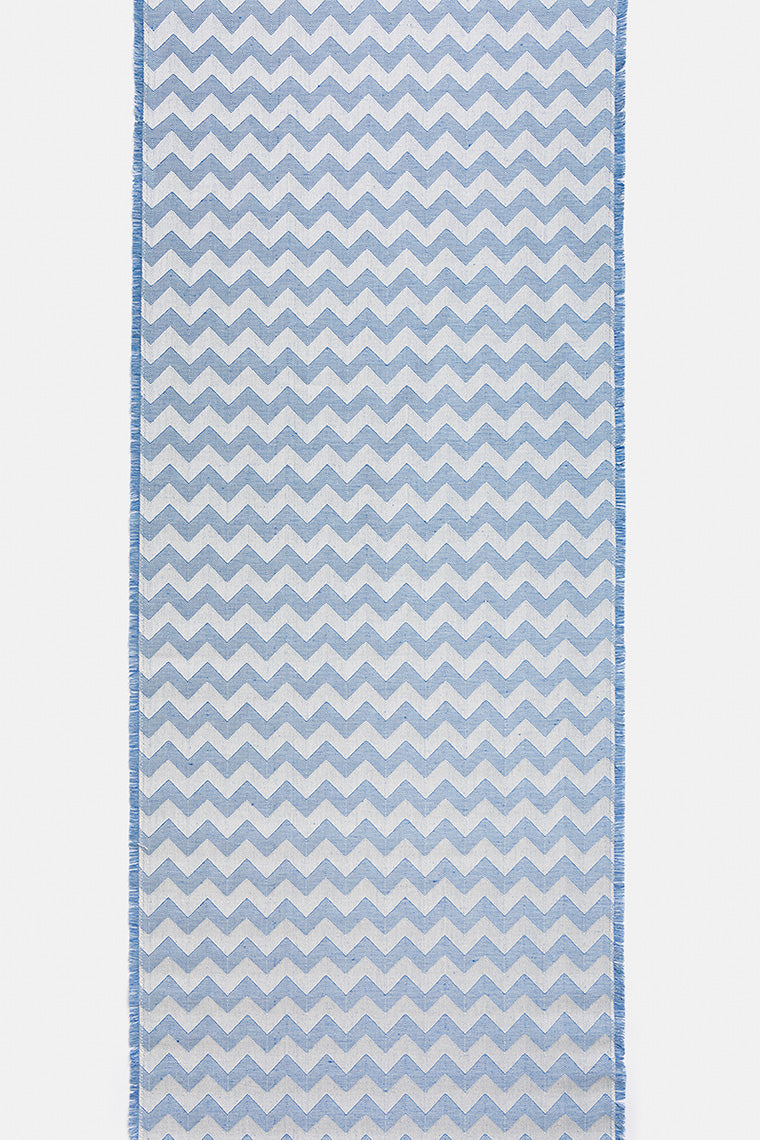 "Zig zag" runner in Blu Mare